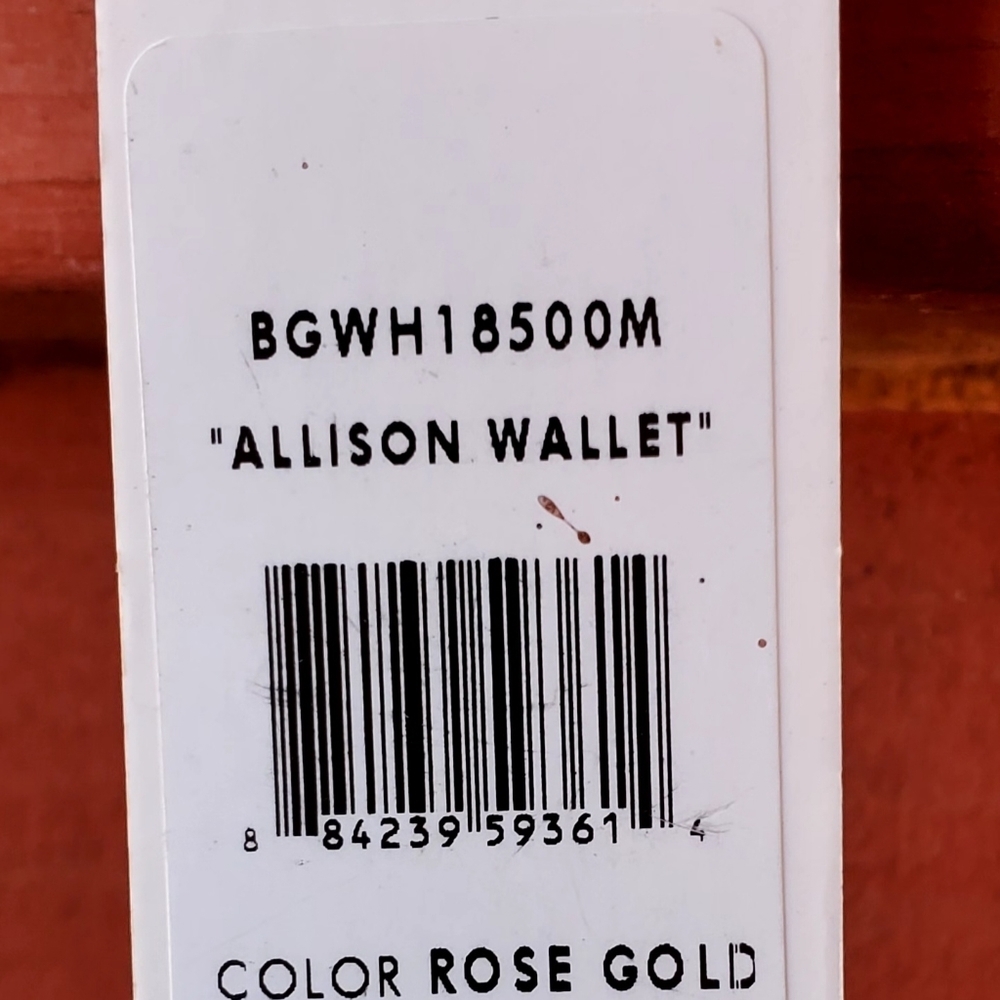 BCBGeneration Allison Wallet - Picture 4 of 8